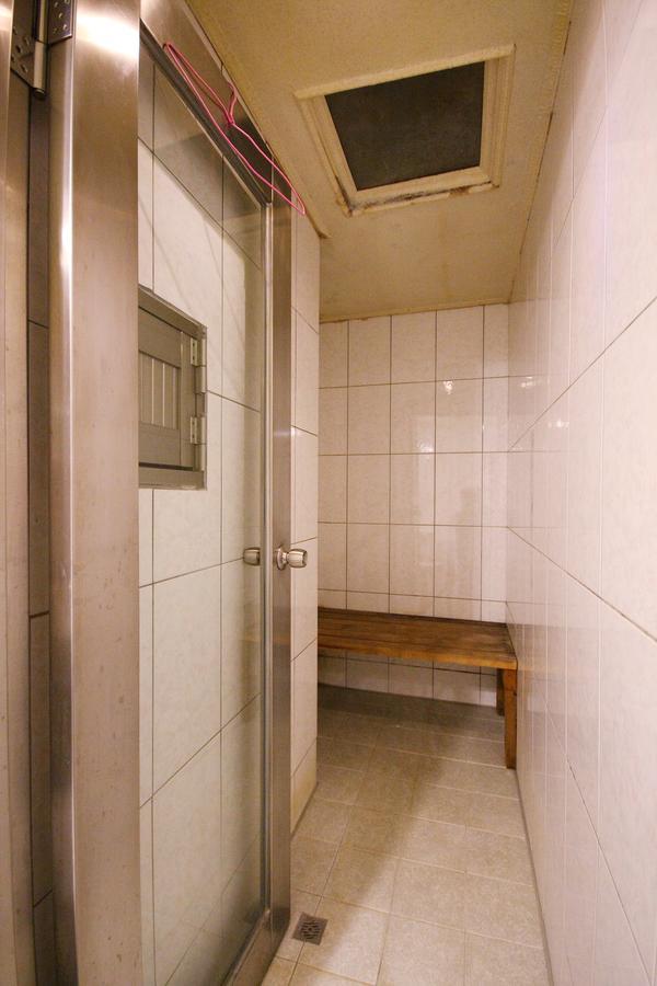 Wang Fu Hotel Miaoli Buitenkant foto