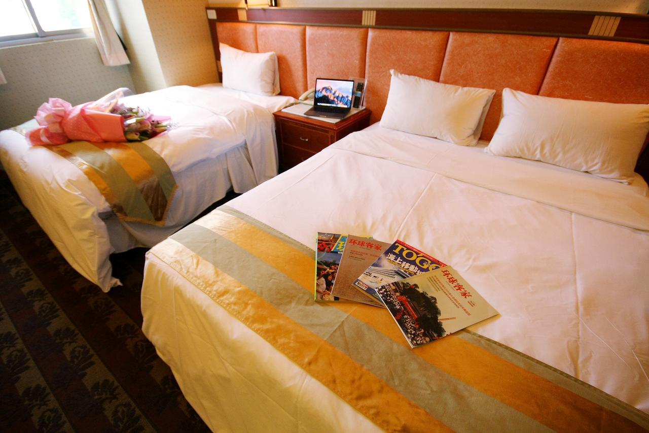 Wang Fu Hotel Miaoli Buitenkant foto