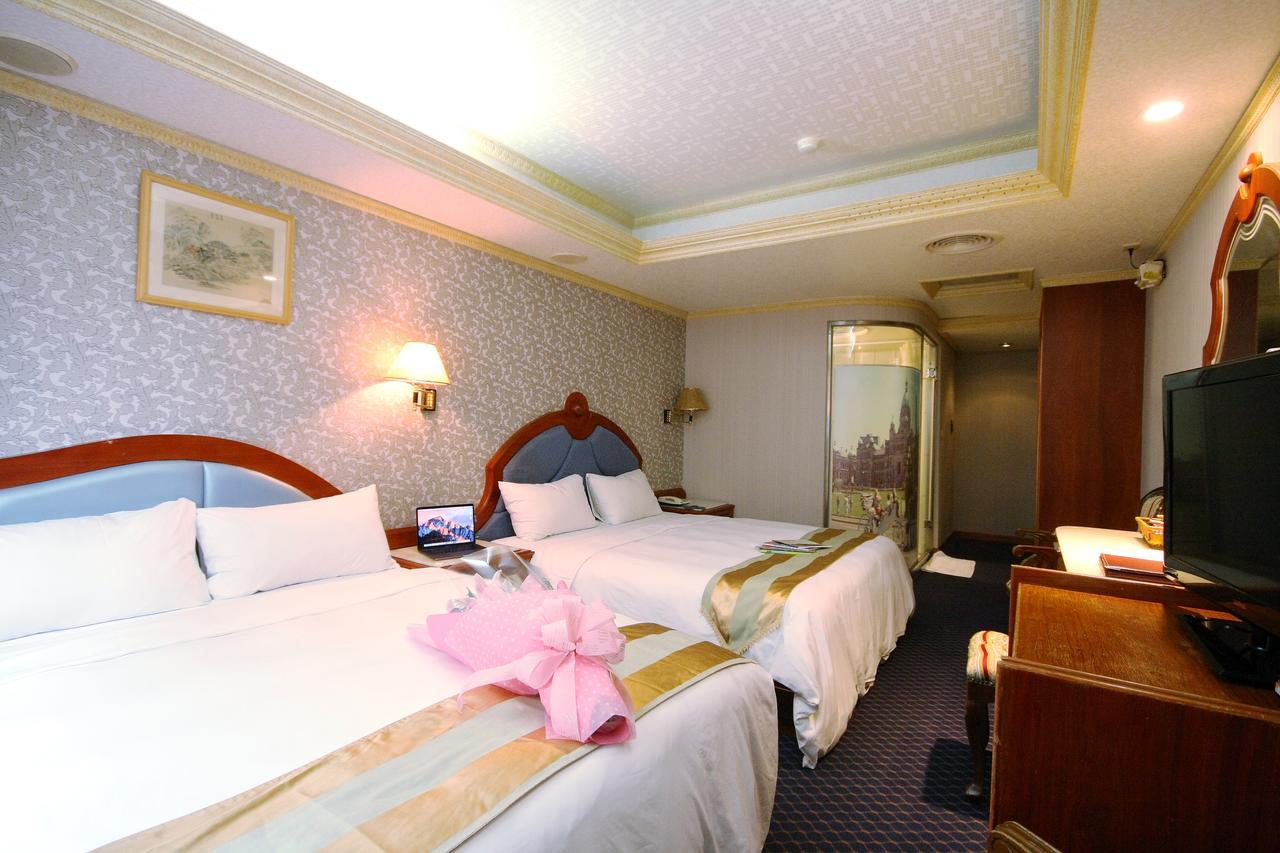 Wang Fu Hotel Miaoli Buitenkant foto